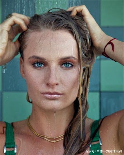 看到黄诗雨 看到黄诗雨