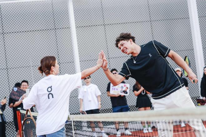 反映了国际 反映了国际