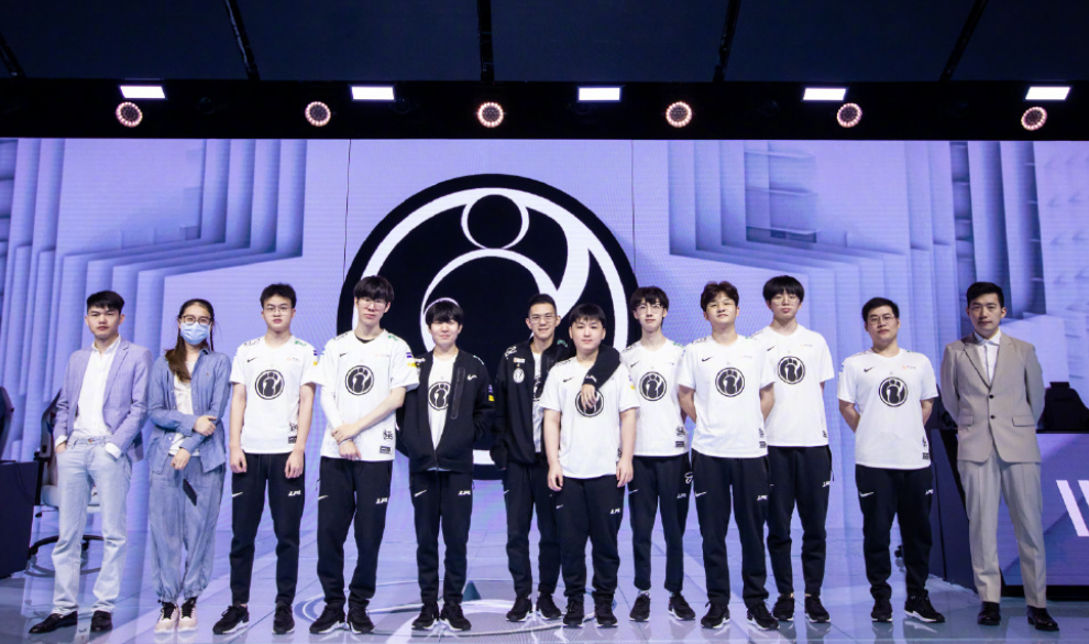 锋线而言 锋线而言